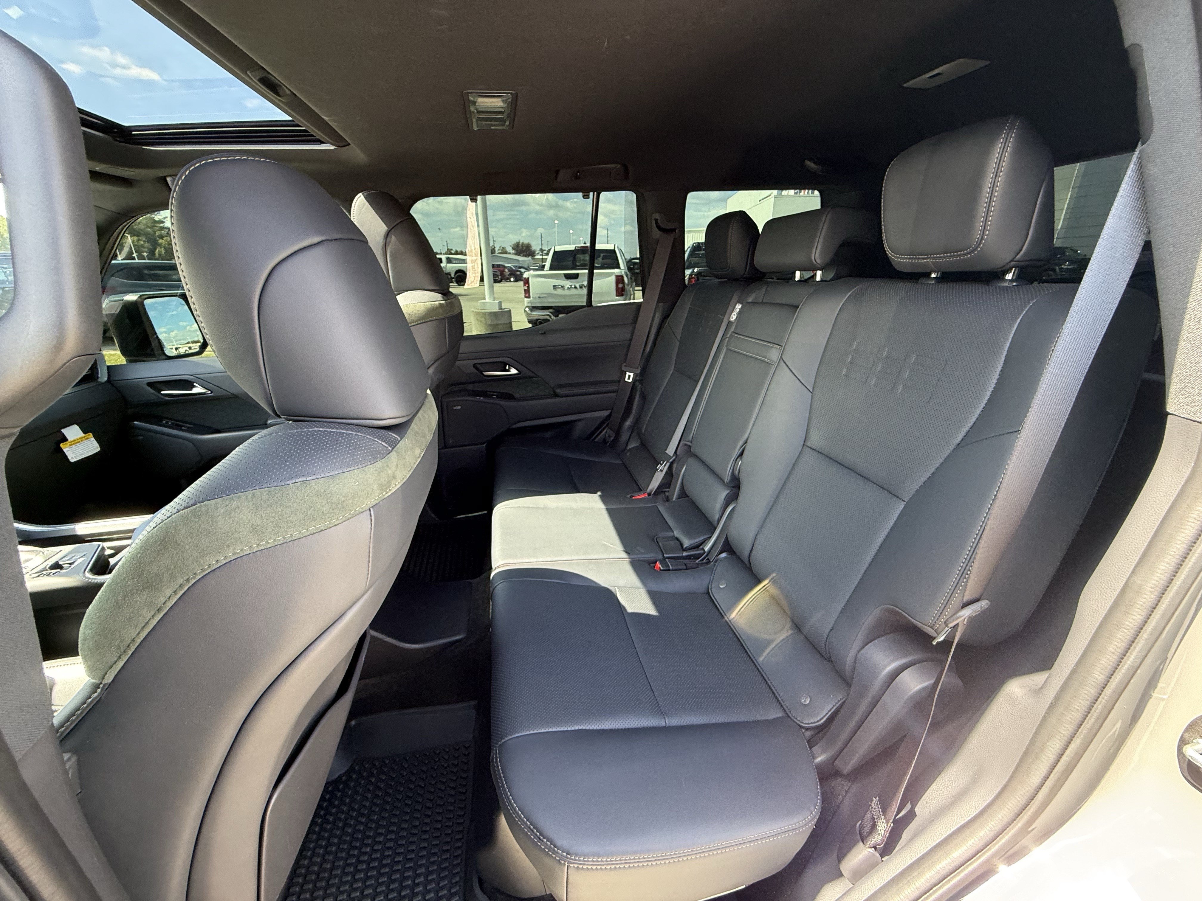 Used 2024 Lexus GX 550 AWD/4WD image 31