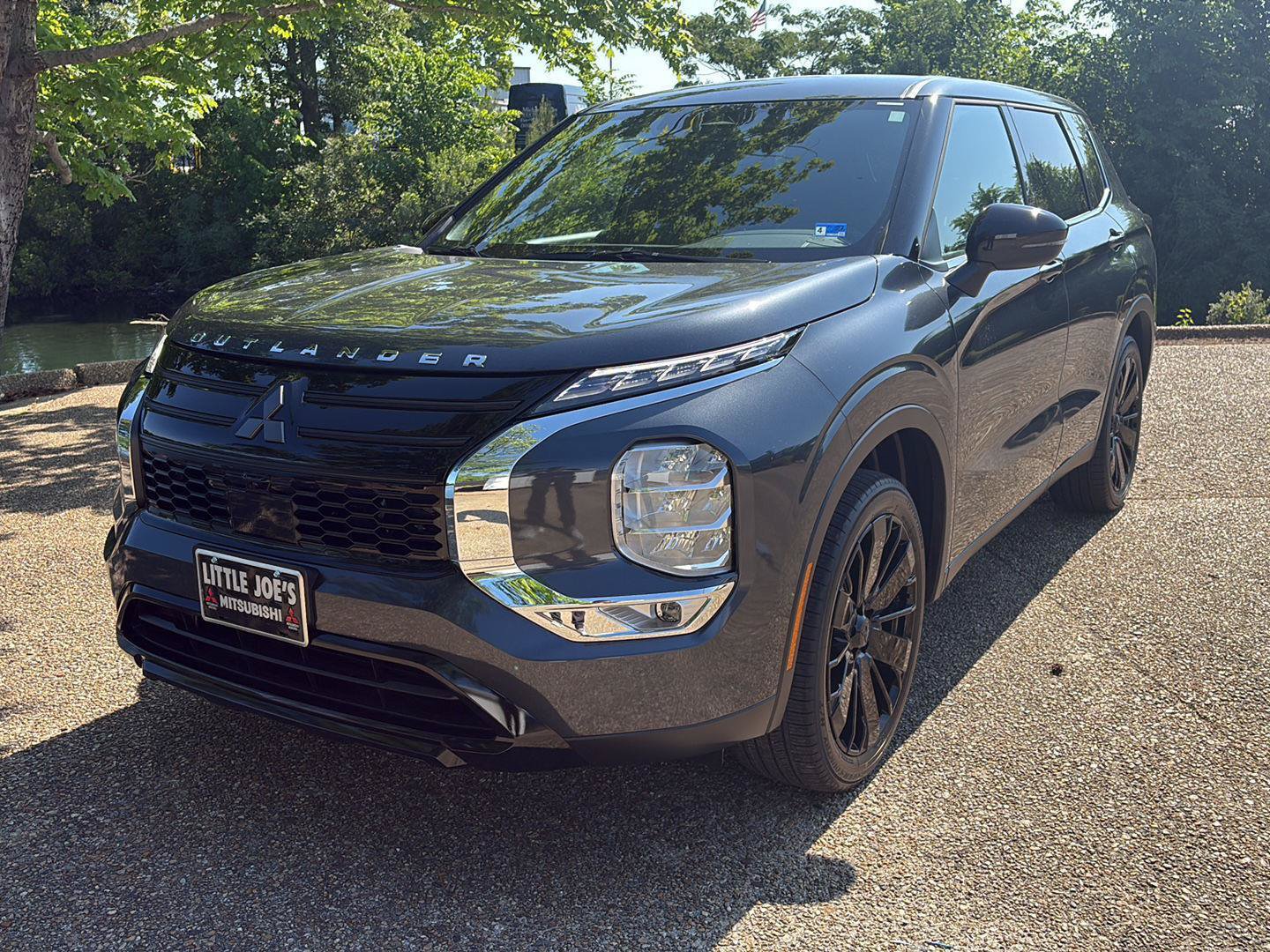 New 2026 Mitsubishi Outlander LE FWD image 11