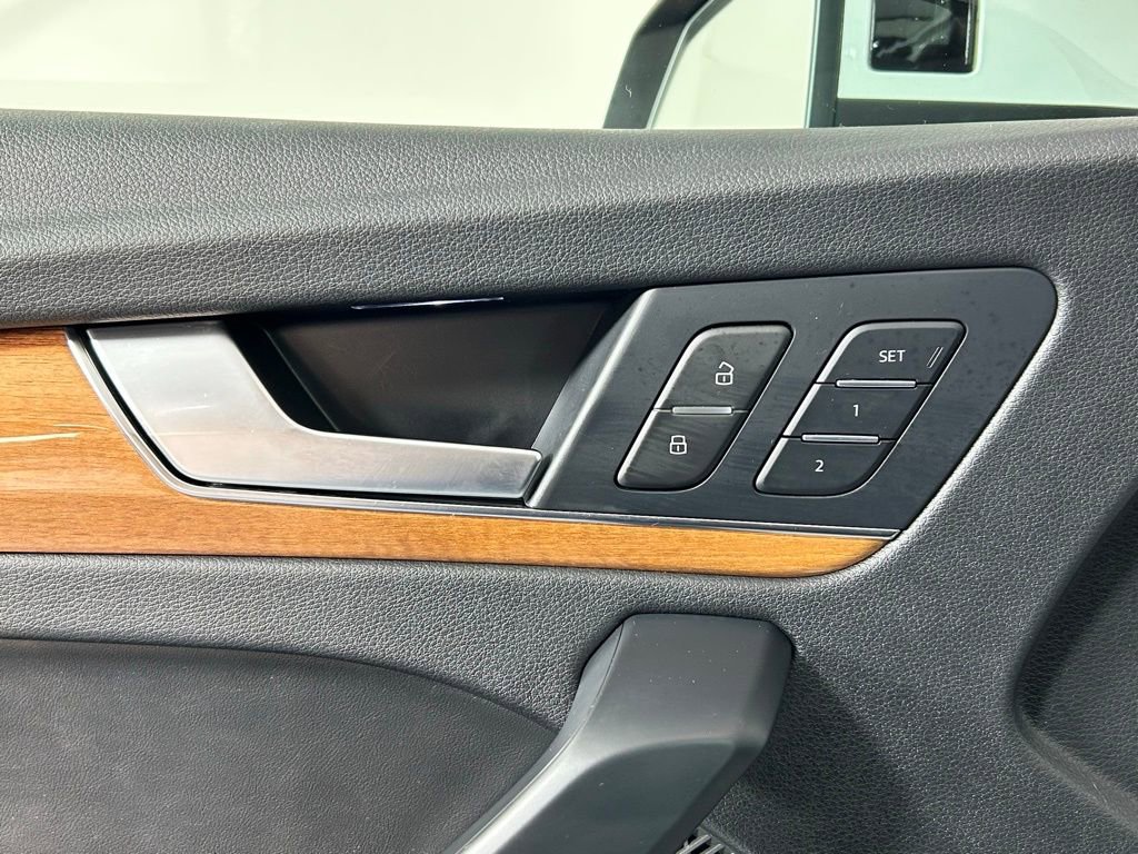 Used 2023 Audi Q5 2.0T Premium Plus w/ Premium Plus Package image 35