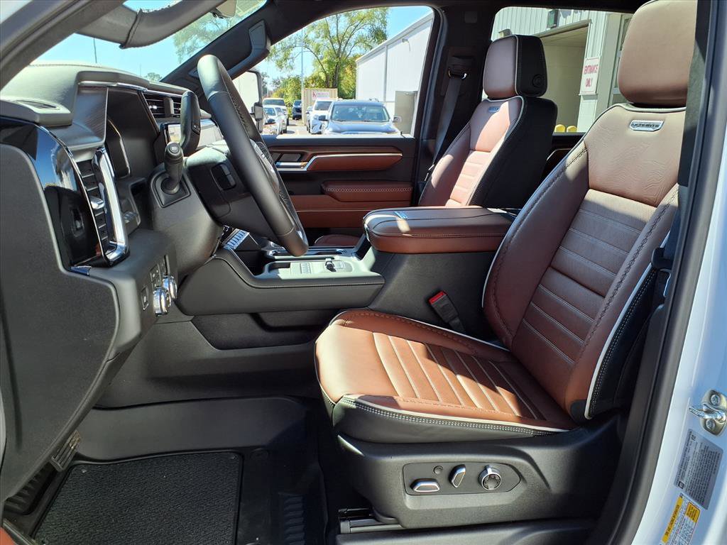 New 2026 GMC Sierra 3500 Denali Ultimate image 4