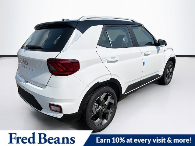 New 2026 Hyundai Venue SEL FWD image 9