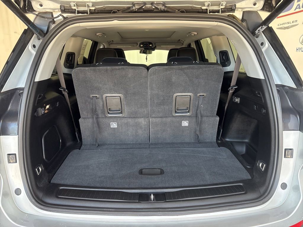 Used 2021 Jeep Grand Cherokee L Limited w/ Luxury Tech Group II image 17