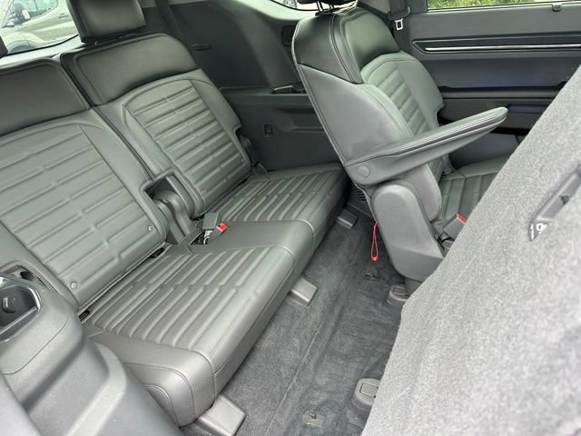 Used 2024 Kia EV9 Land AWD/4WD image 15