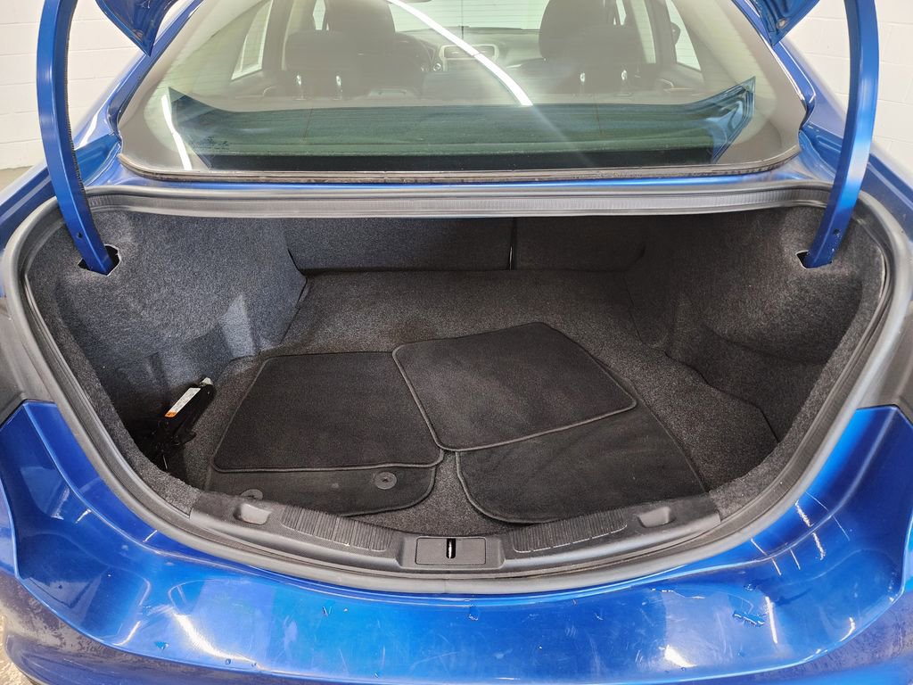 Used 2017 Ford Fusion SE FWD image 25