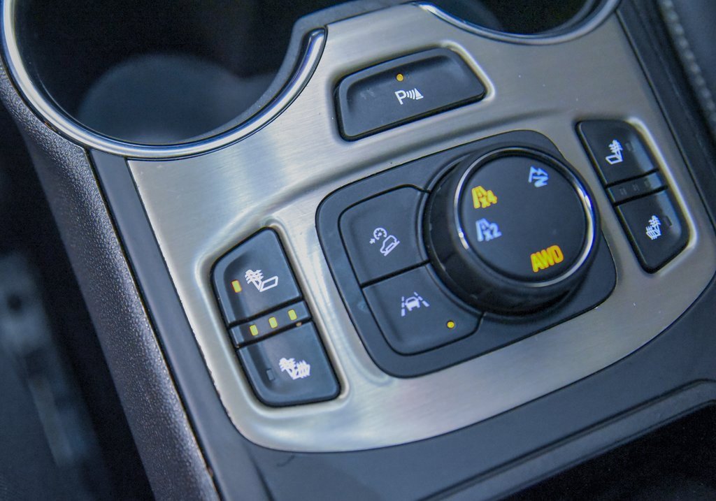 Used 2022 GMC Terrain Denali image 28