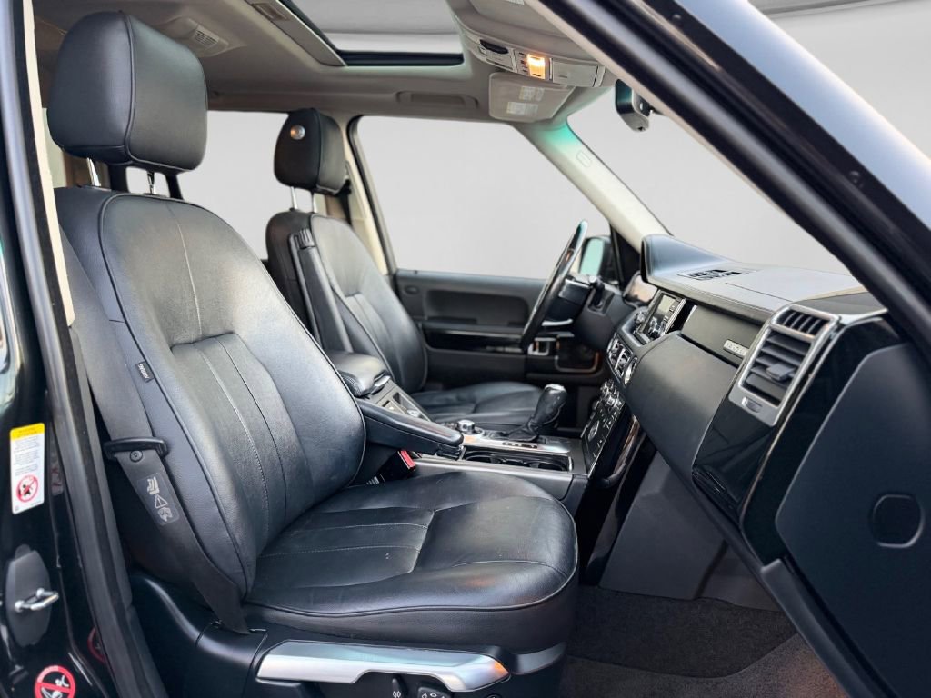 Used 2012 Land Rover Range Rover HSE image 22