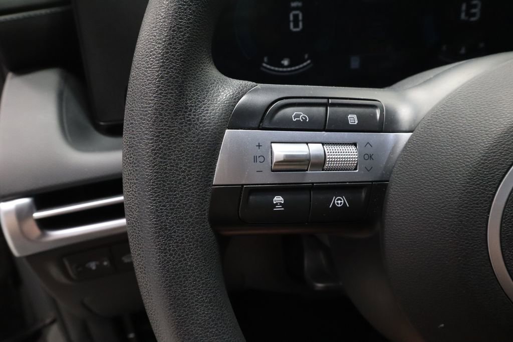 Used 2025 Hyundai Tucson SEL FWD image 23