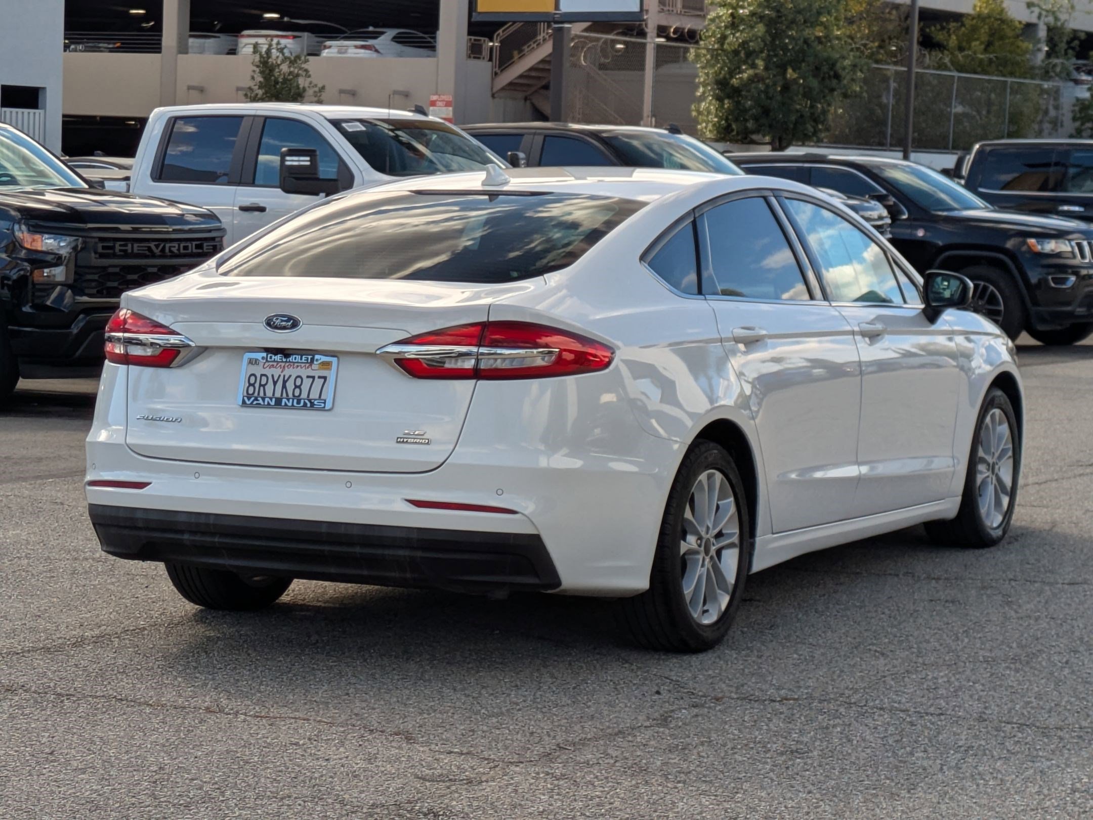 Used 2020 Ford Fusion SE image 5