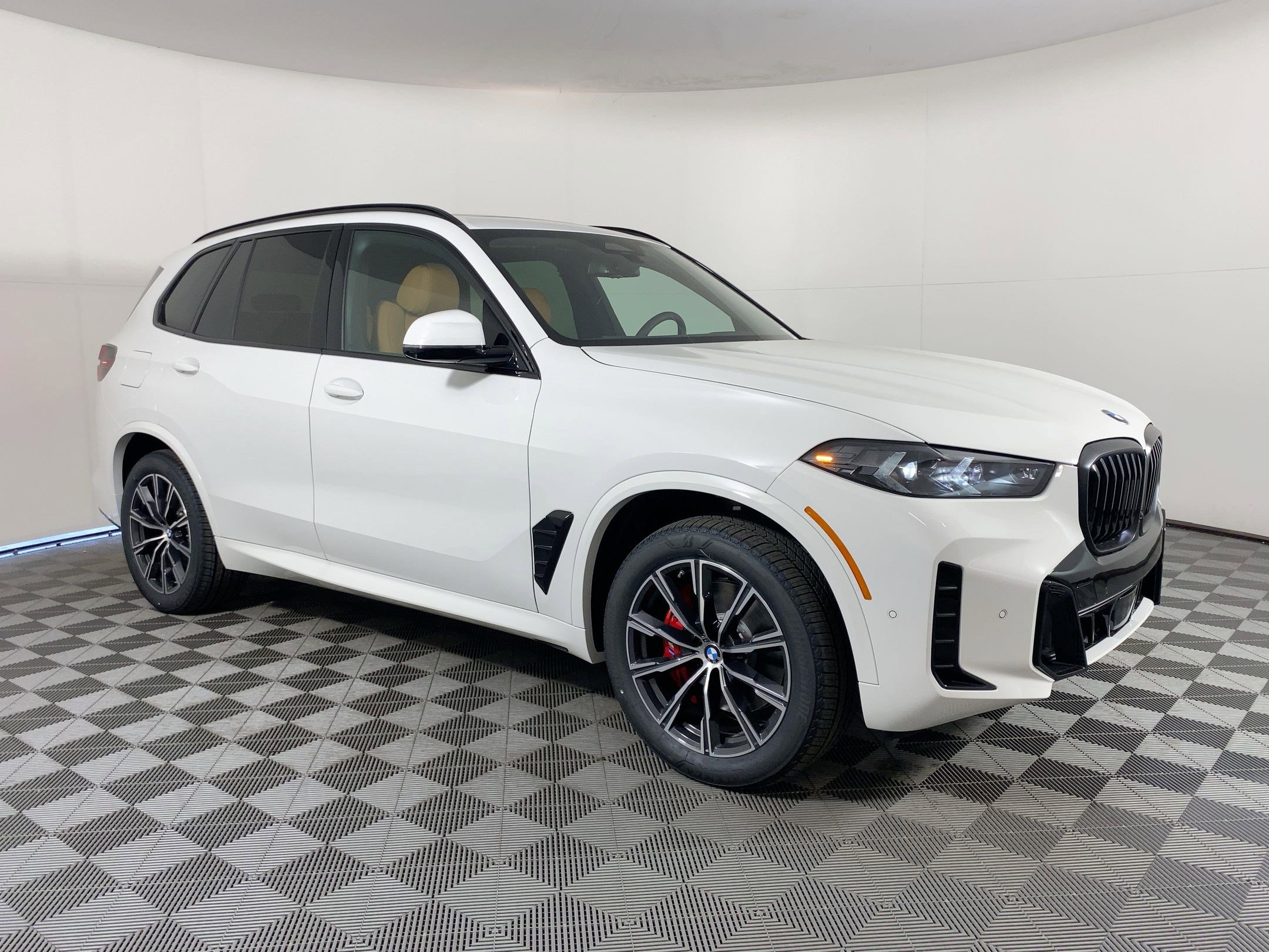 New 2026 BMW X5 sDrive40i w/ M Sport Package image 6