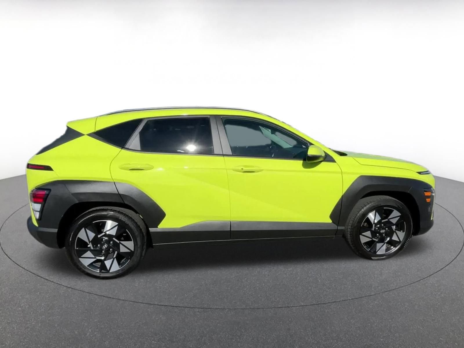 Used 2025 Hyundai Kona SEL image 16