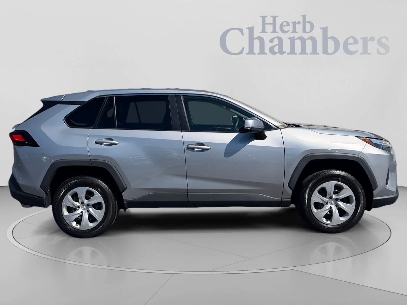 Used 2024 Toyota RAV4 LE AWD/4WD image 12