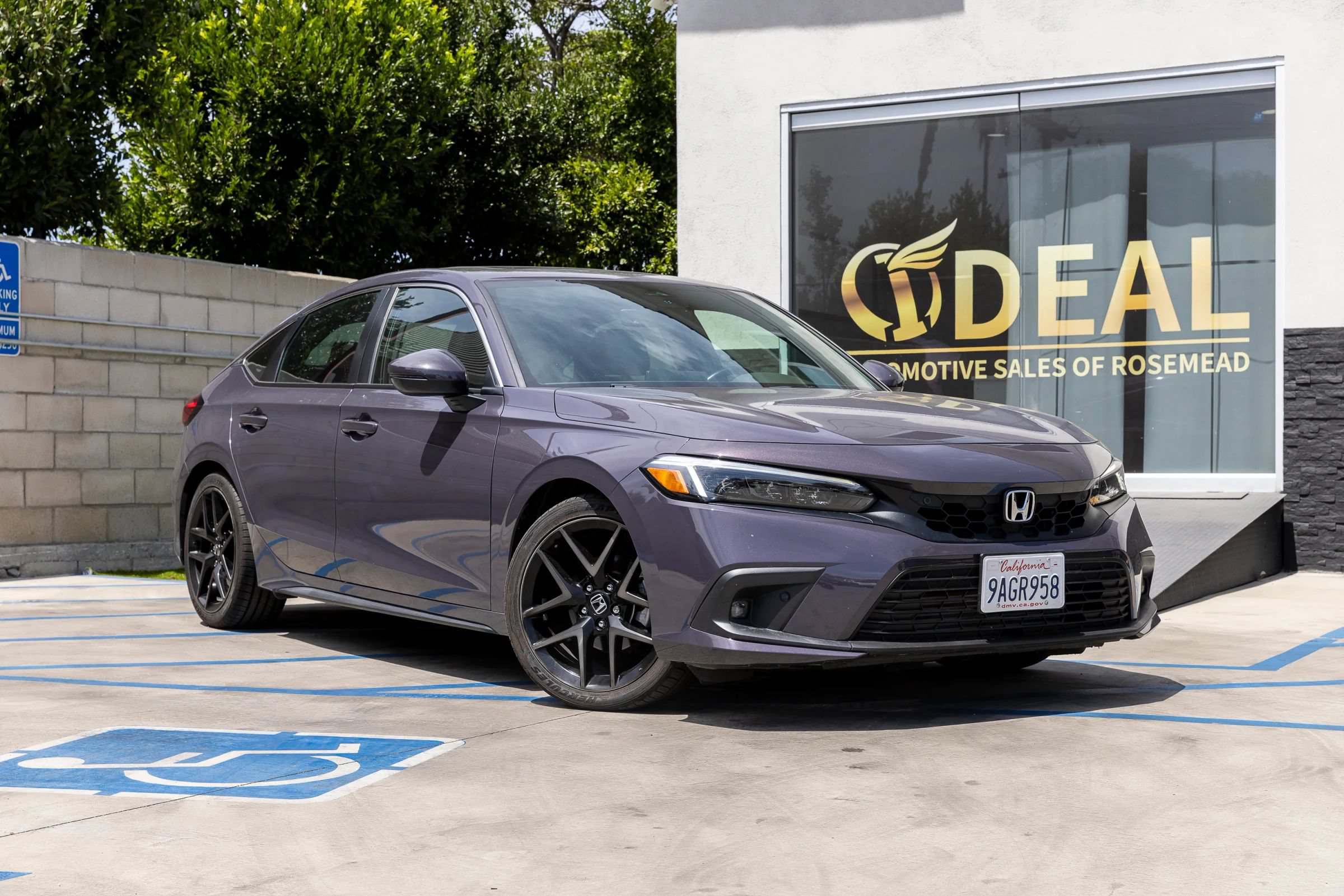 Used 2022 Honda Civic Sport Touring image 2