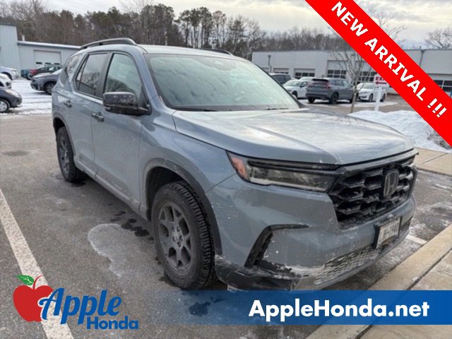 Certified 2024 Honda Pilot TrailSport