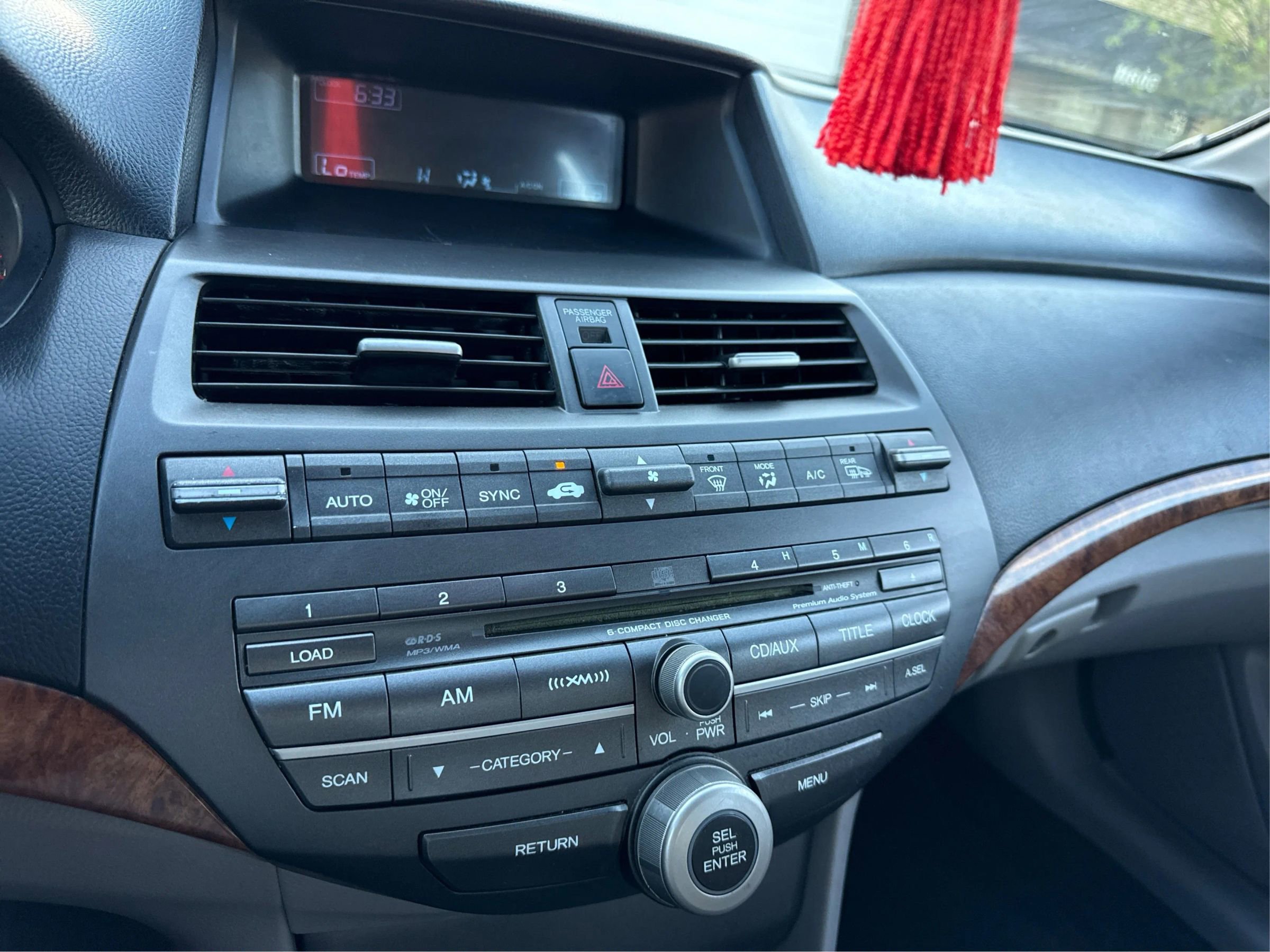 Used 2011 Honda Accord EX-L image 16