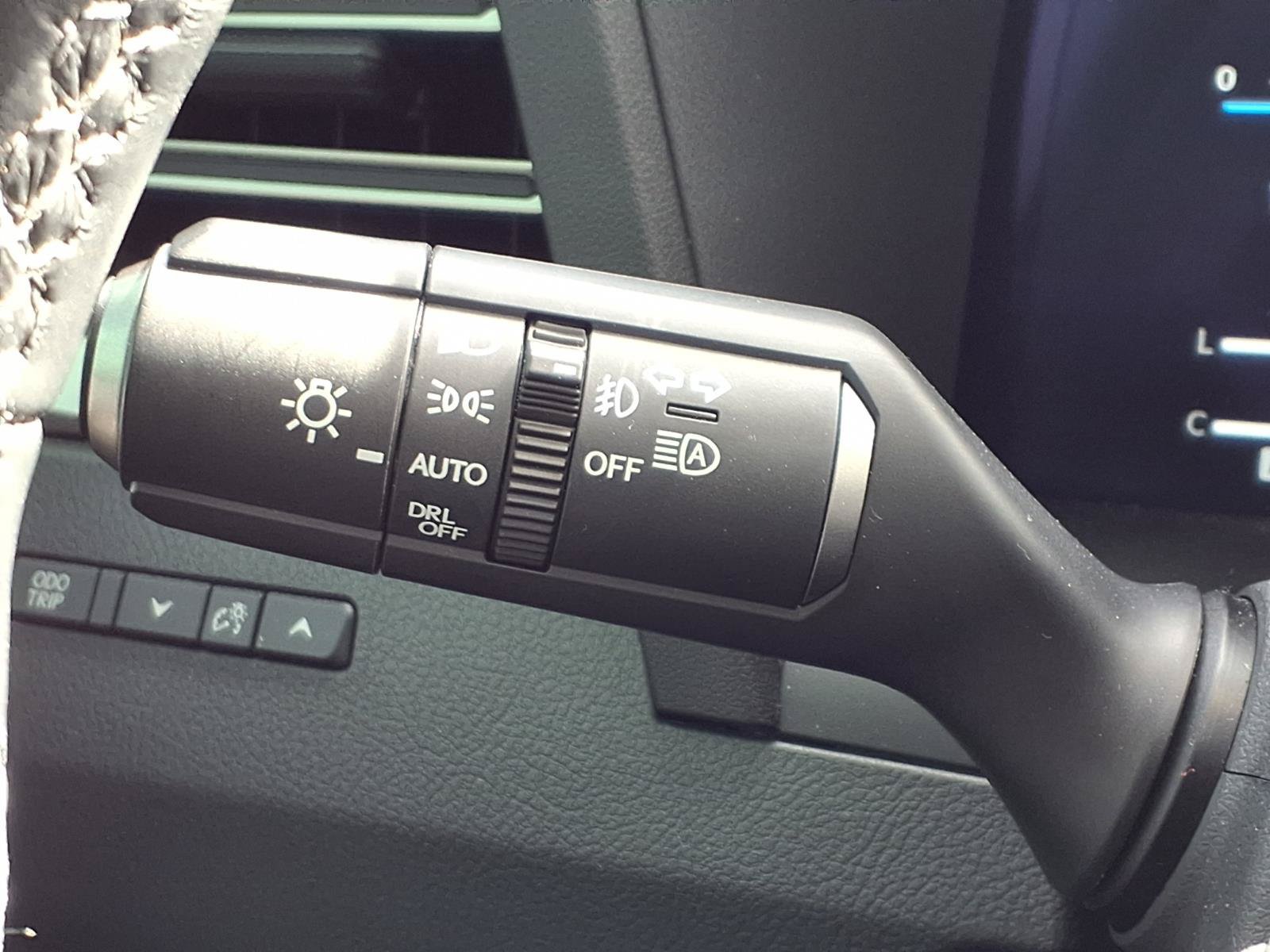 Used 2024 Lexus GX 550 AWD/4WD image 25