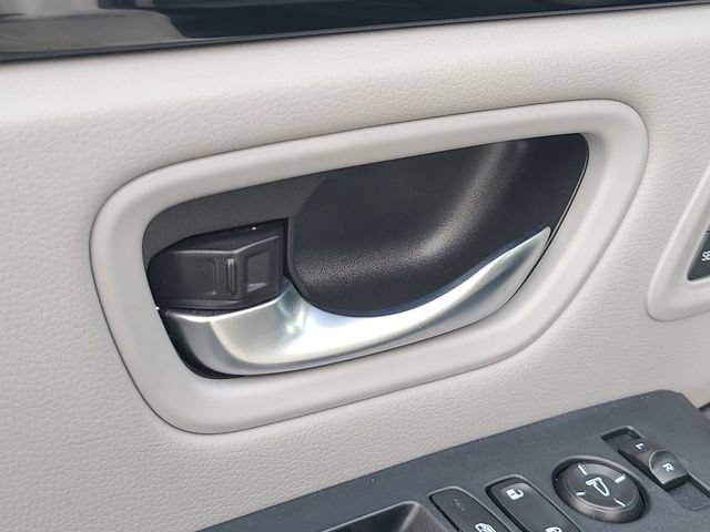 Used 2023 Honda Pilot EX-L image 16
