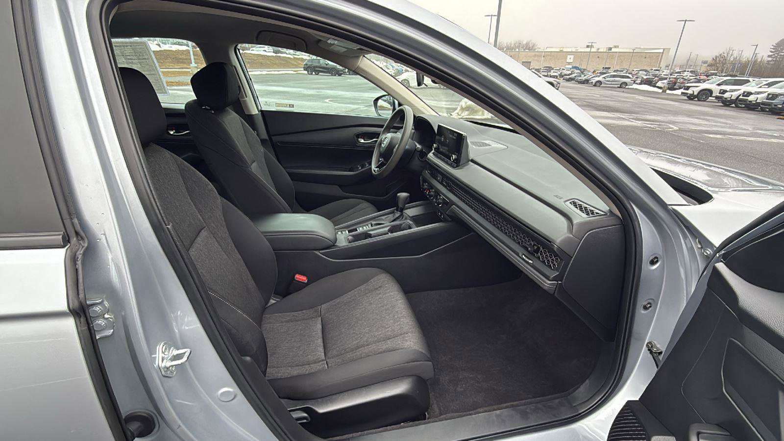 Used 2023 Honda Accord LX image 17