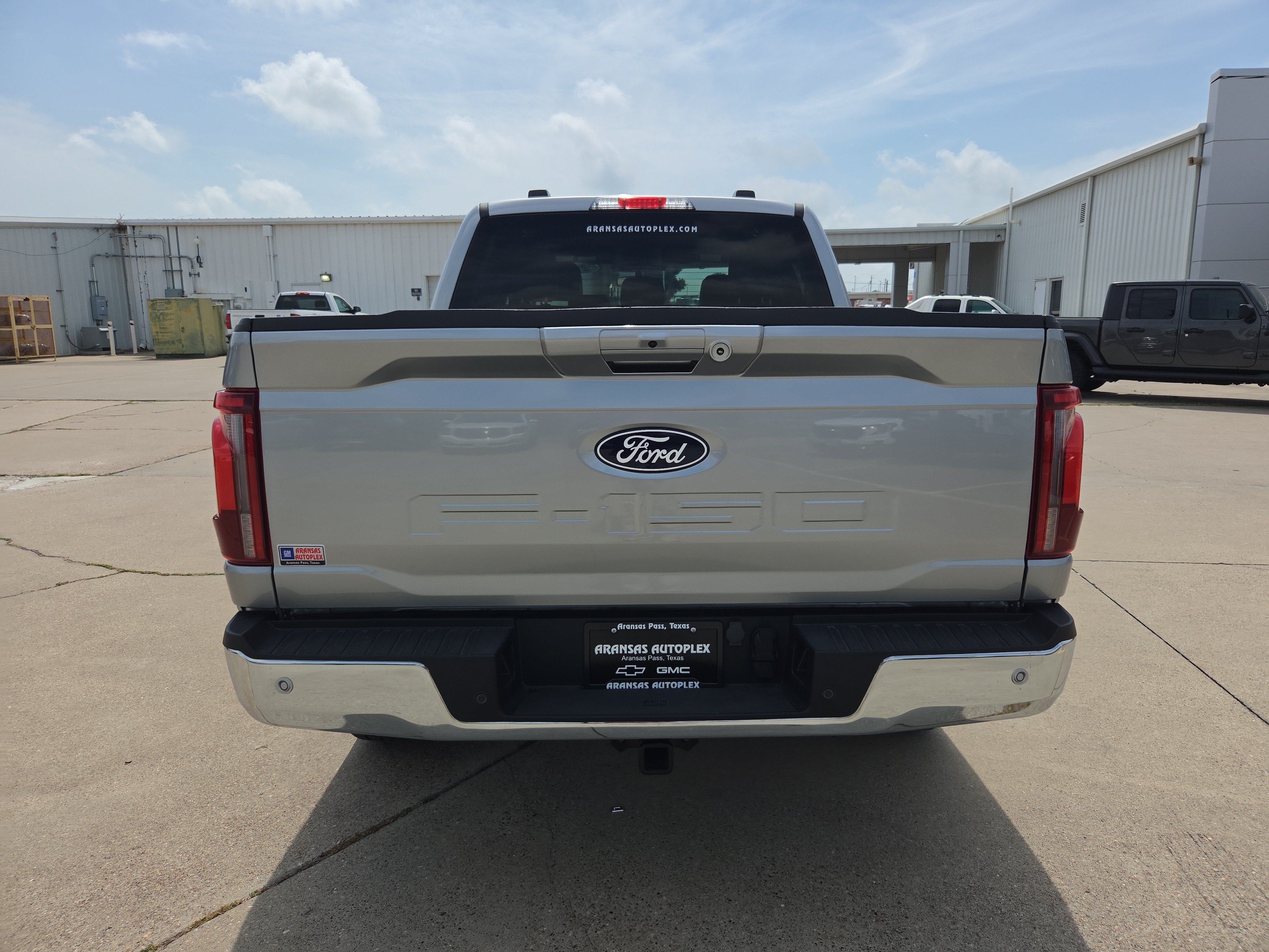 Used 2025 Ford F150 Lariat AWD/4WD image 6