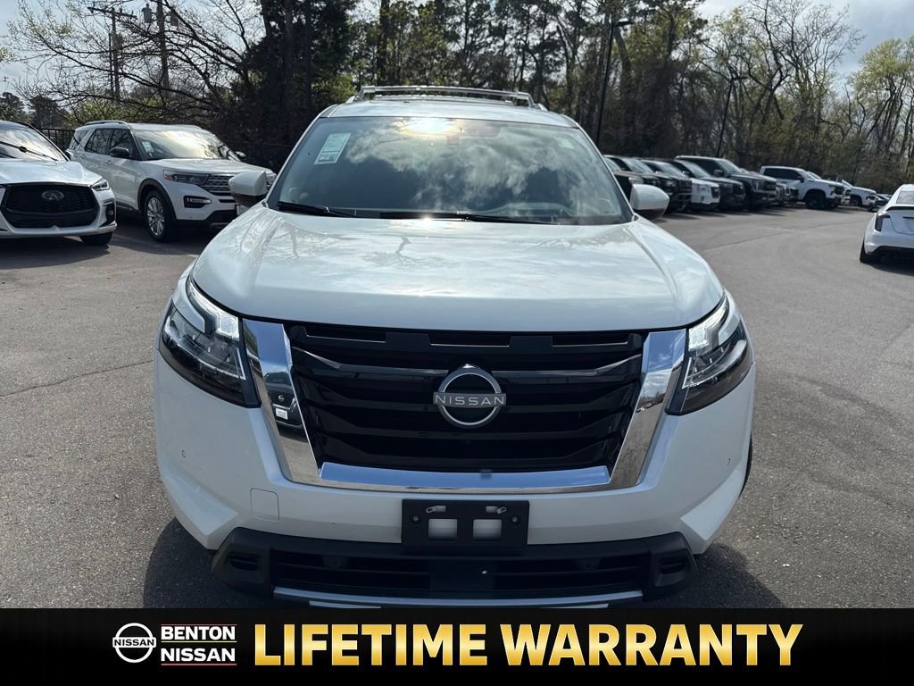 Certified 2024 Nissan Pathfinder Platinum w/ Cargo Package image 9