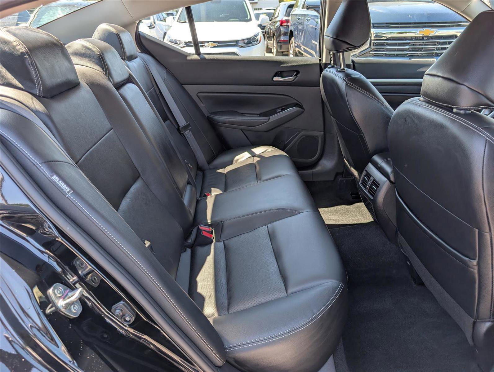 Used 2024 Nissan Altima 2.5 SL FWD image 13