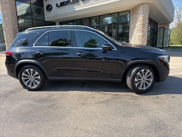 Used 2022 Mercedes-Benz GLE 350 4MATIC w/ Premium Package image 2