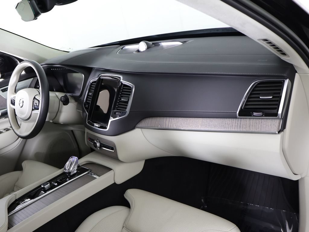 Used 2024 Volvo XC90 T8 Ultimate w/ Lounge Package AWD/4WD image 36