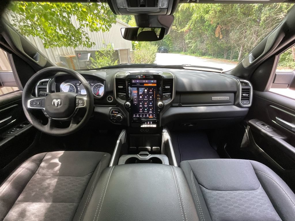 Used 2025 RAM 1500 Big Horn AWD/4WD image 18