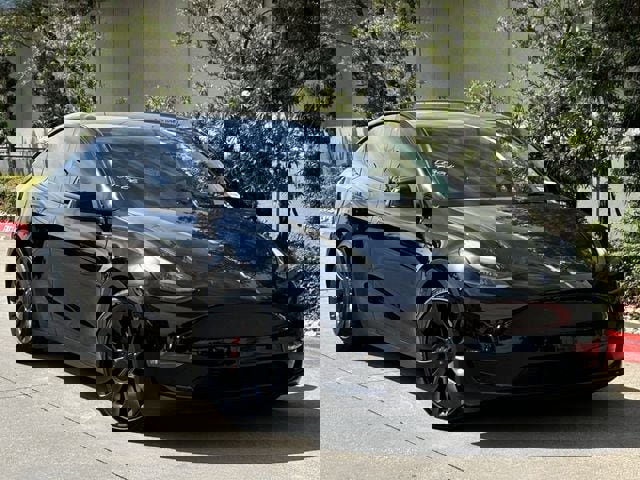 Used 2022 Tesla Model Y Performance image 2