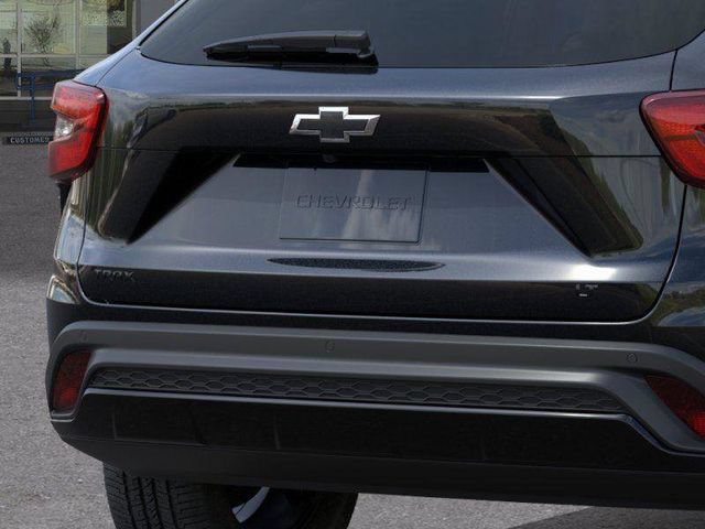 New 2026 Chevrolet Trax LT w/ Driver Confidence Package FWD image 14
