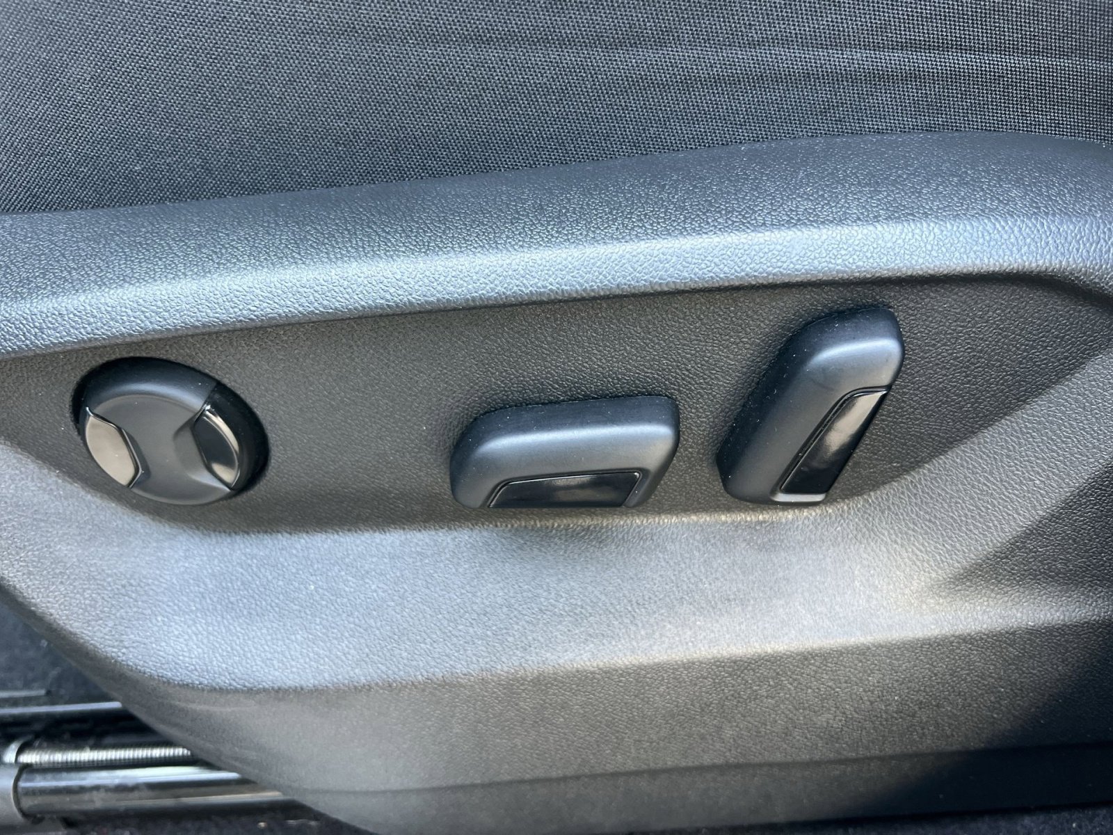 Used 2024 Volkswagen Atlas SE image 14