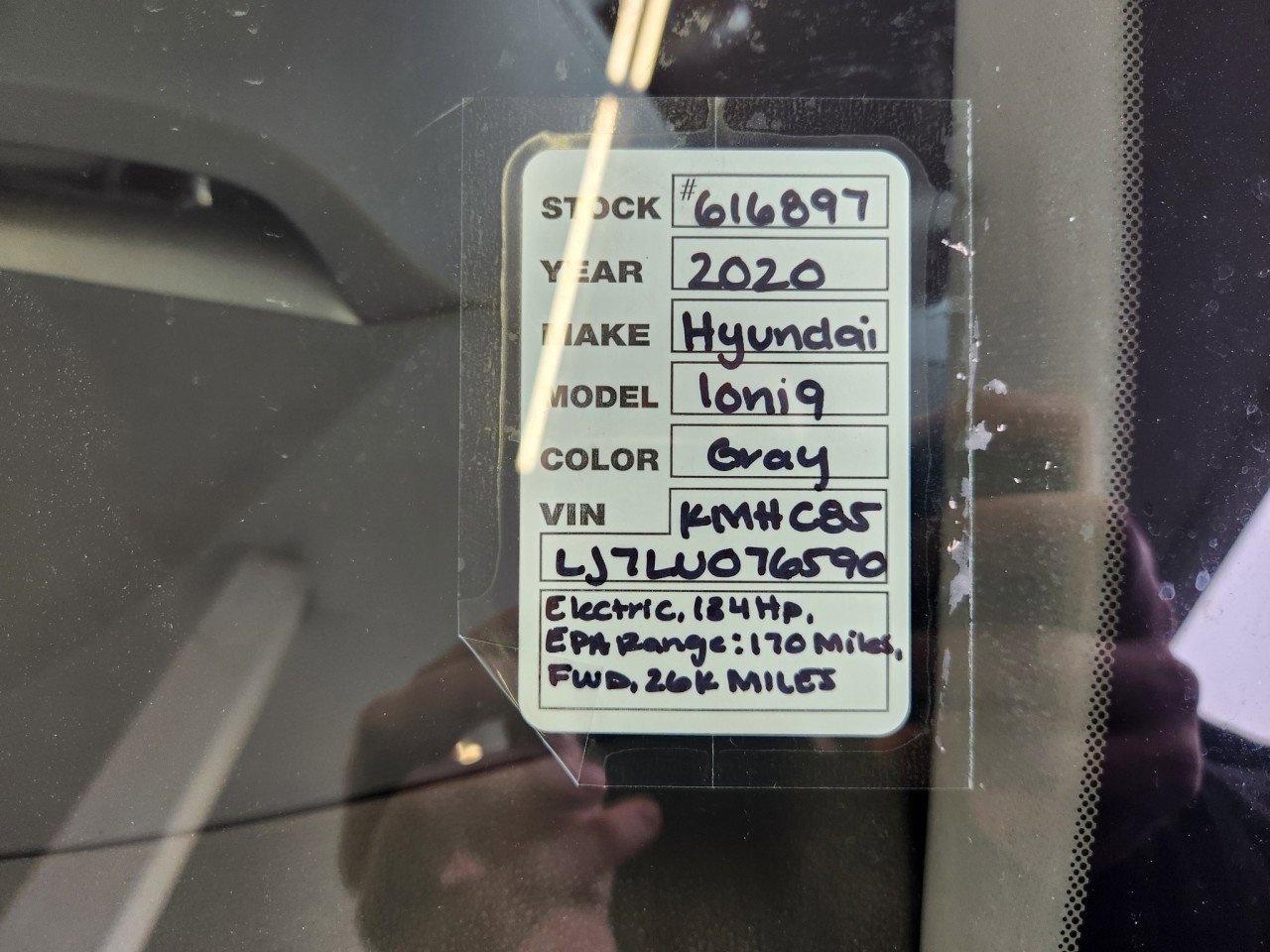 Used 2020 Hyundai Ioniq Limited image 18