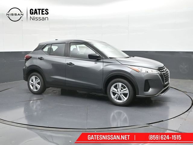 Used 2025 Nissan Kicks Play S video 1