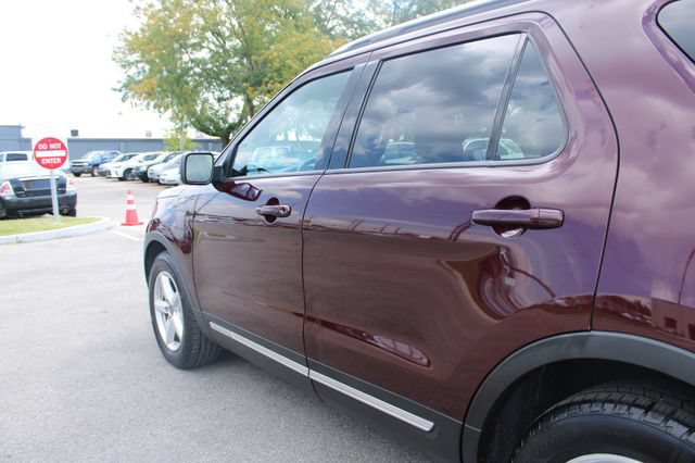 Used 2019 Ford Explorer XLT w/ Equipment Group 202A FWD image 44