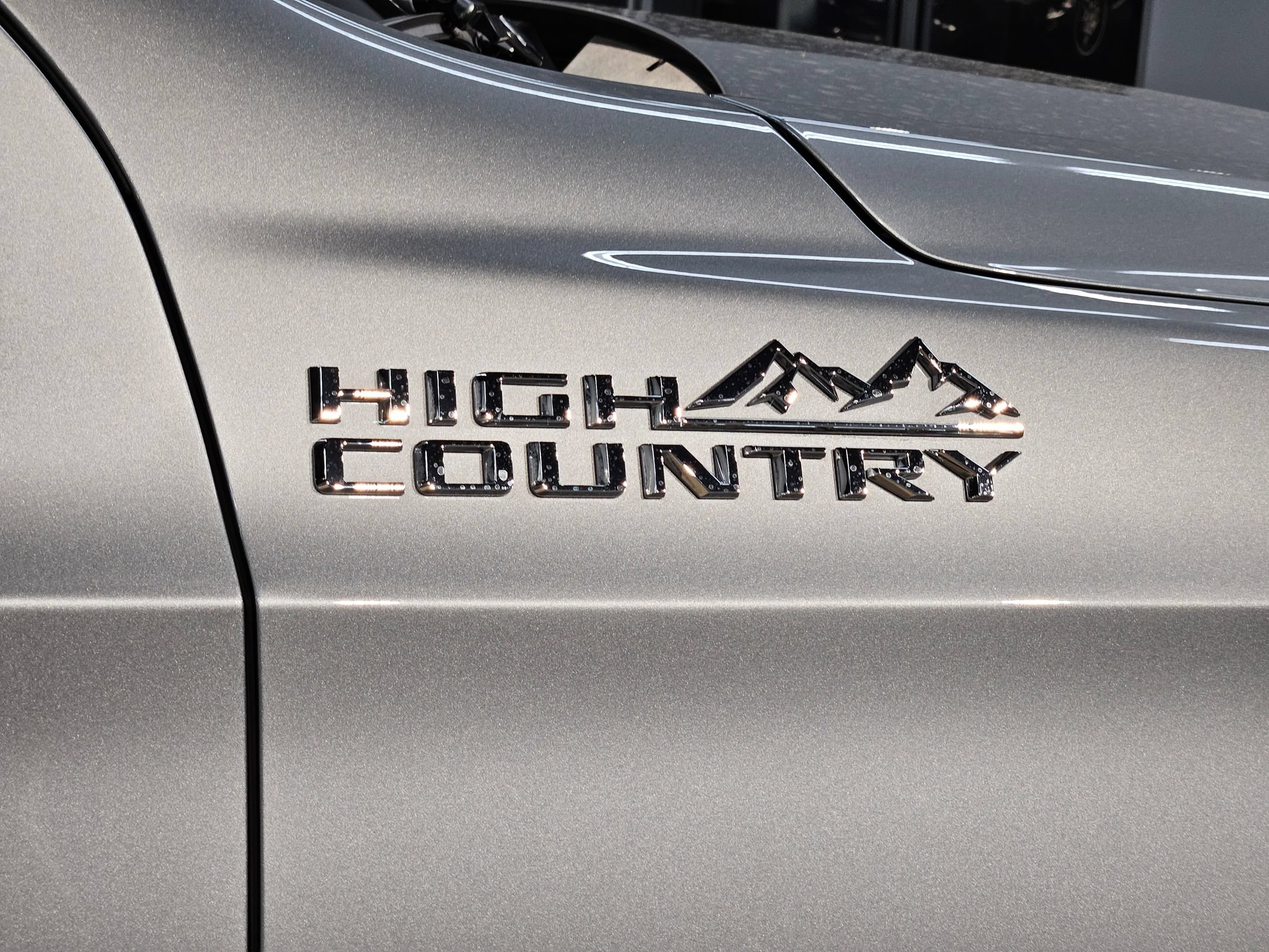 Used 2024 Chevrolet Tahoe High Country AWD/4WD image 40