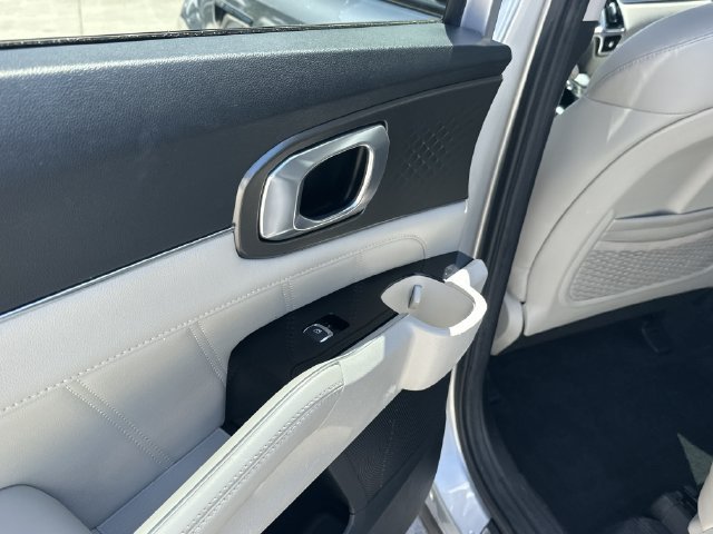 Certified 2021 Kia Sorento SX AWD/4WD image 11