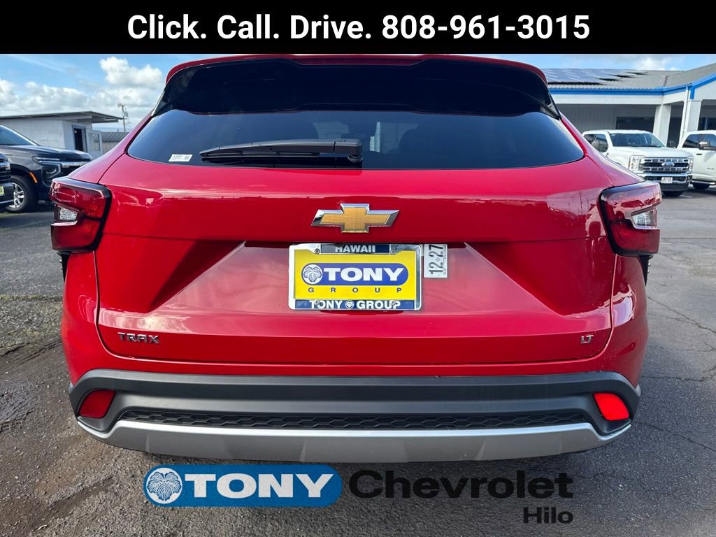 New 2026 Chevrolet Trax LT w/ LPO, Blackout Package image 4