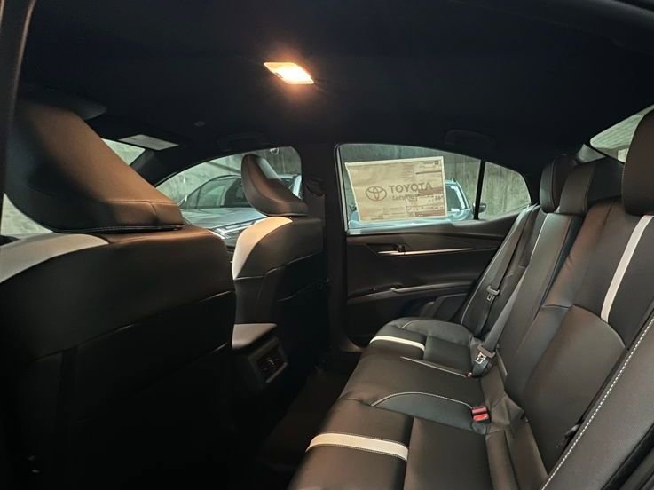 New 2026 Toyota Camry Hybrid image 18