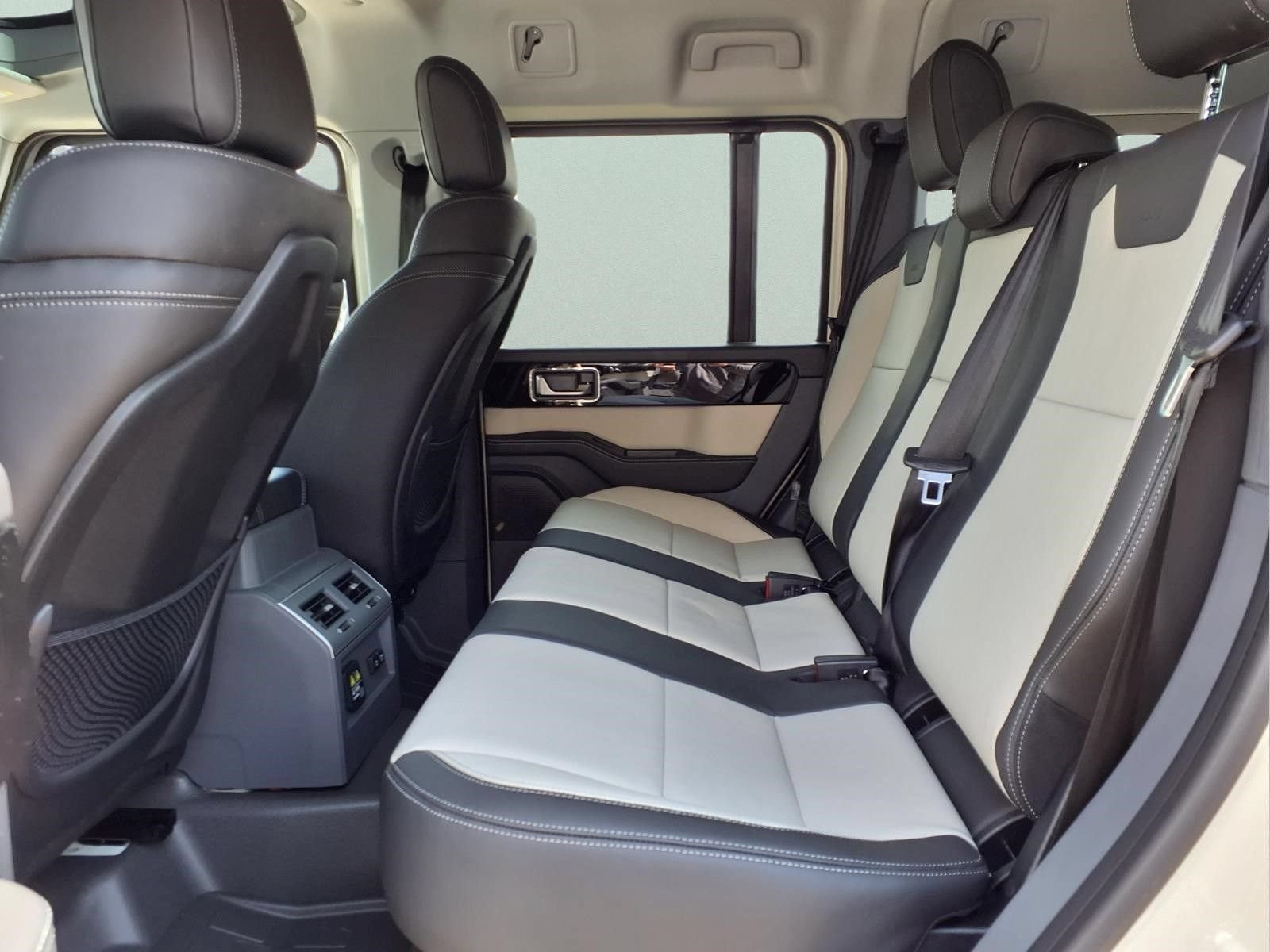 New 2026 INEOS Grenadier Station Wagon AWD/4WD image 10
