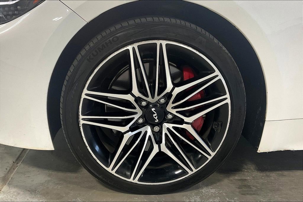 Used 2023 Kia Stinger GT2 image 11