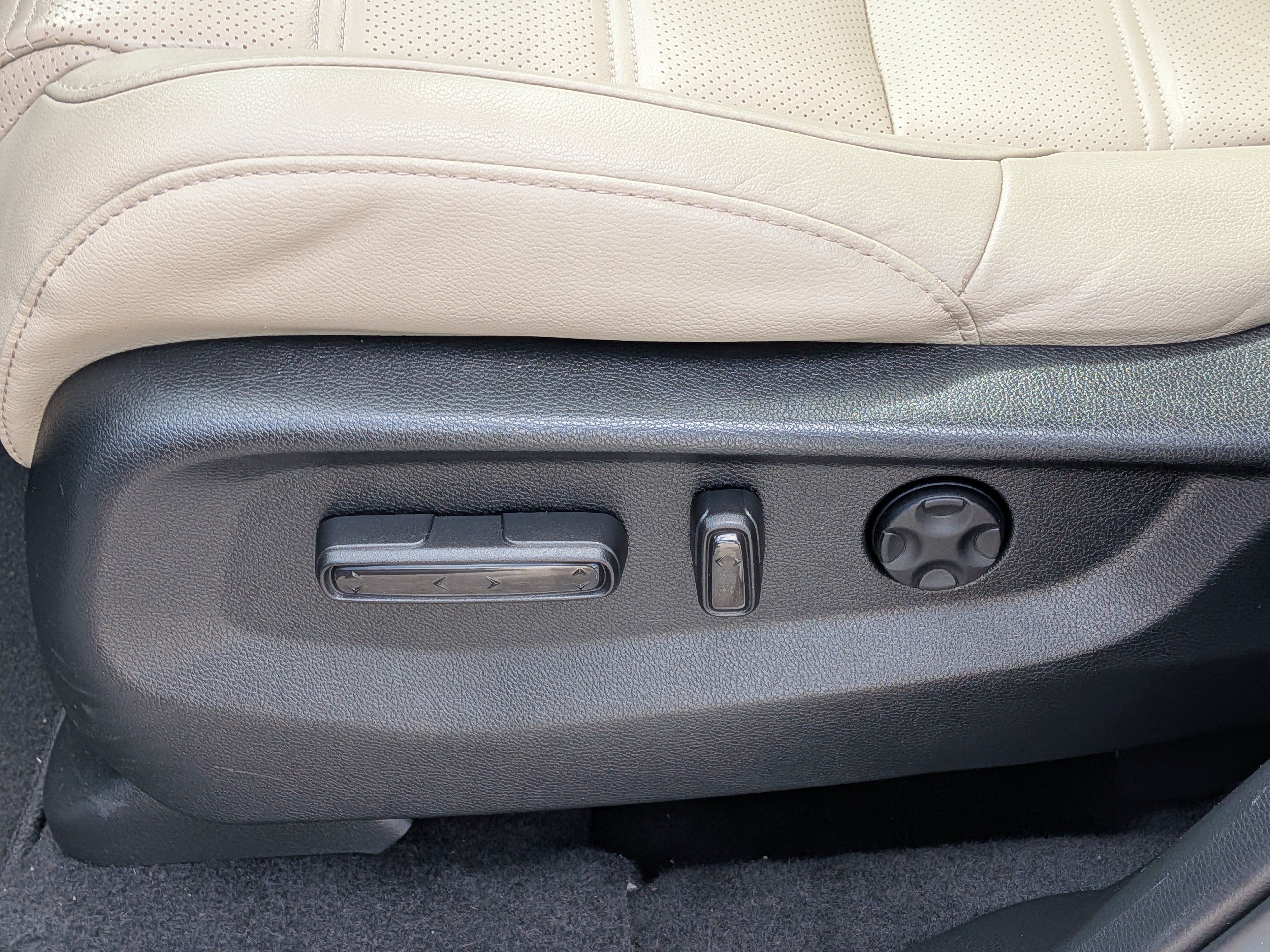 Used 2020 Honda CR-V Touring image 22