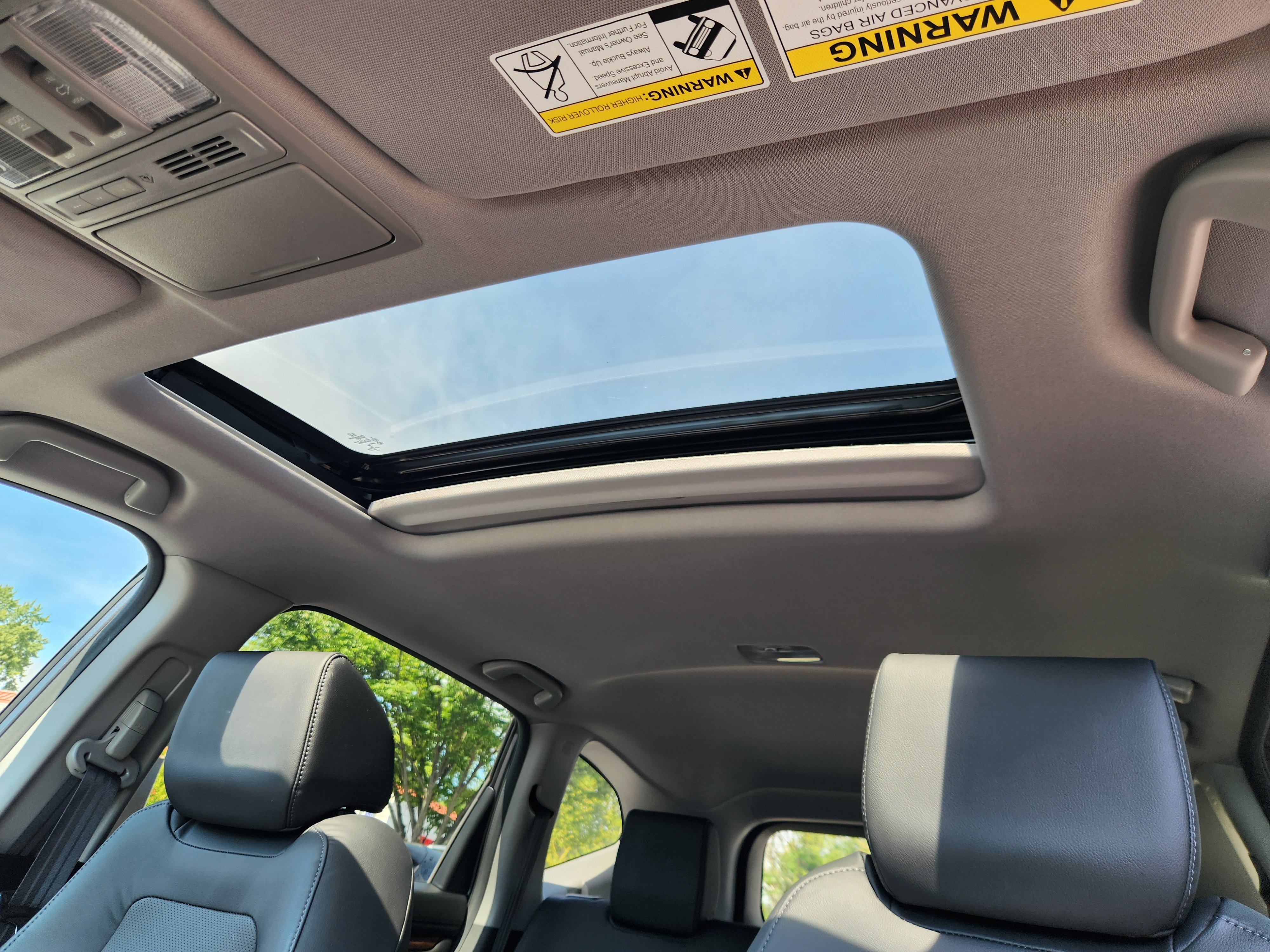 Used 2022 Honda CR-V Touring image 16