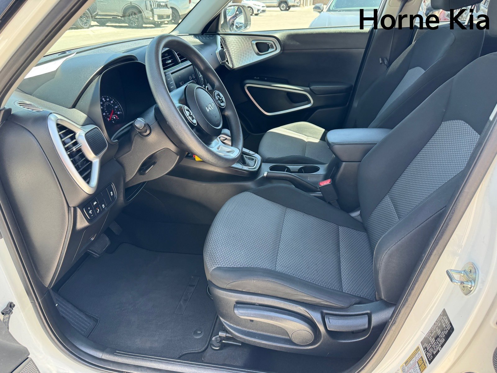 Used 2022 Kia Soul LX w/ Technology Package FWD image 10