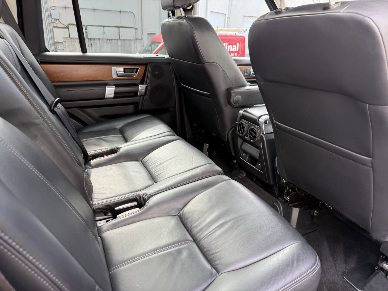 Used 2016 Land Rover LR4 HSE LUX AWD/4WD image 23