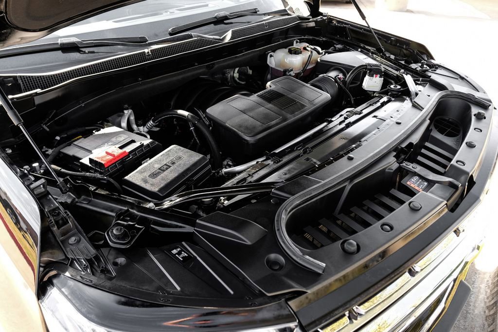 Used 2024 Chevrolet Suburban Premier image 55