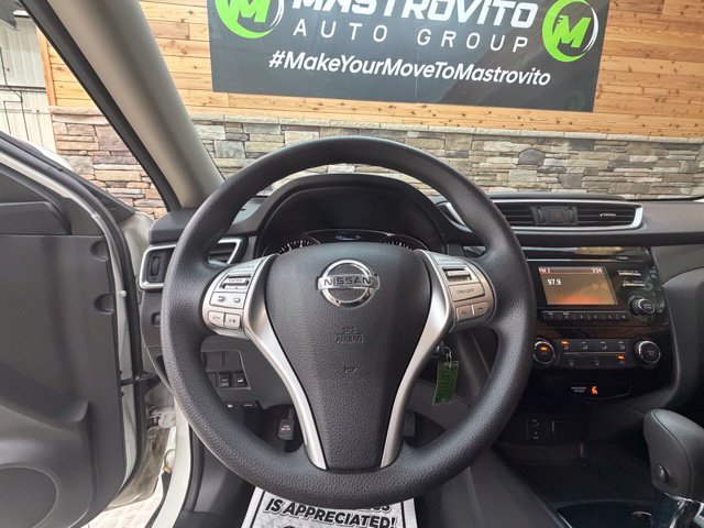 Used 2016 Nissan Rogue S AWD/4WD image 10