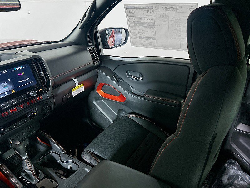 New 2025 Nissan Frontier PRO-4X image 22