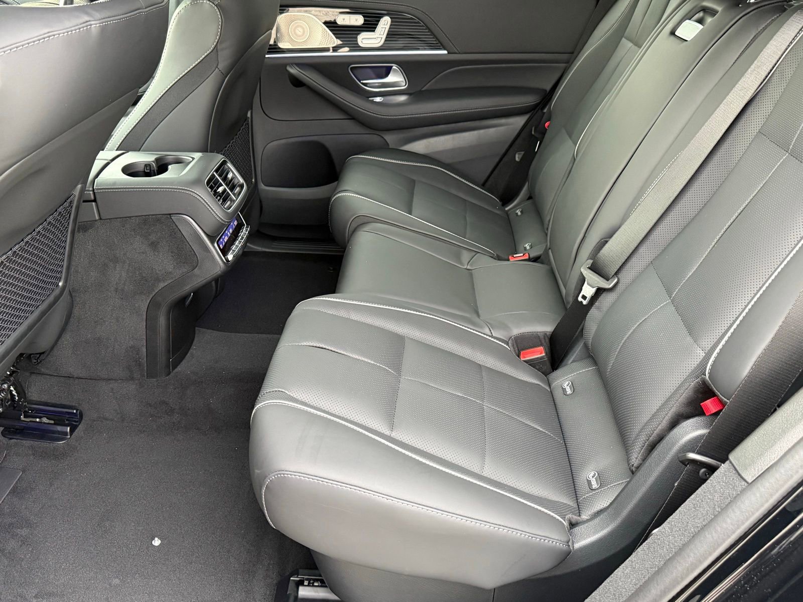 New 2026 Mercedes-Benz GLS 580 4MATIC image 29