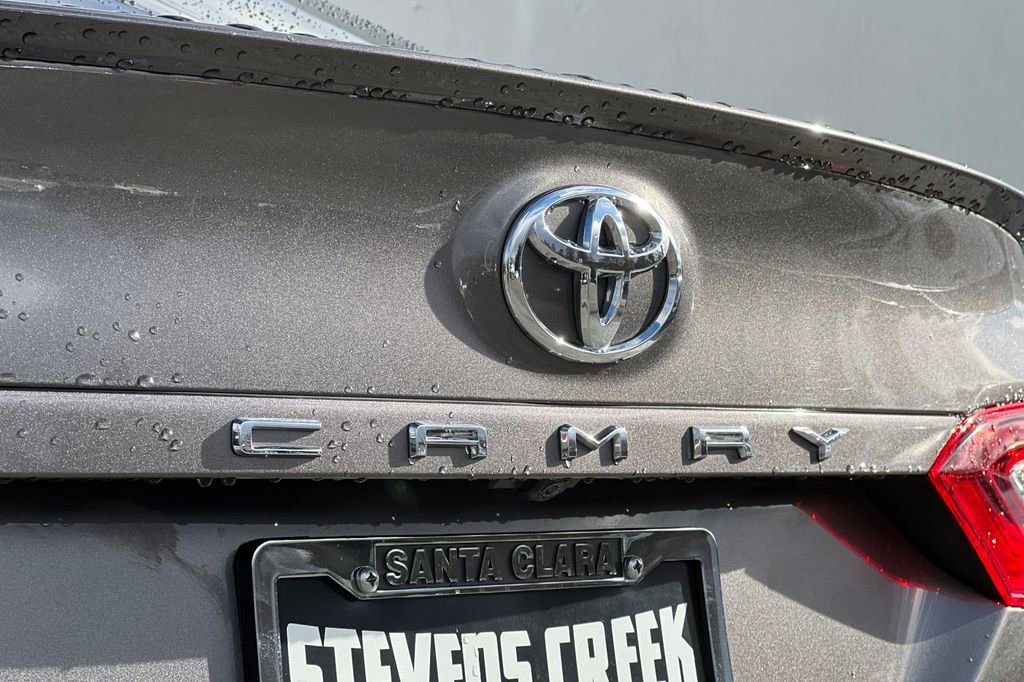 Used 2021 Toyota Camry SE w/ Convenience Package image 25