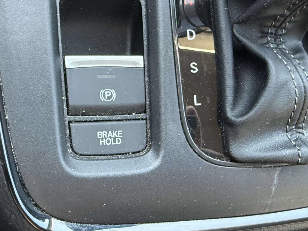 Used 2025 Honda CR-V EX-L image 25