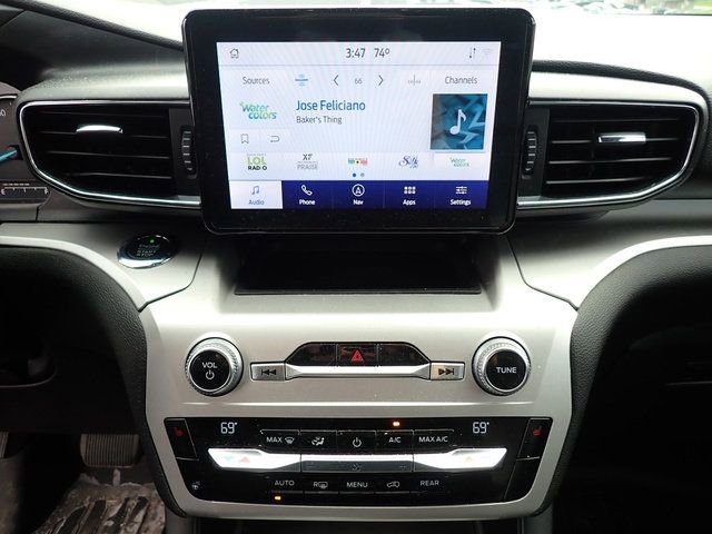 Used 2021 Ford Explorer XLT w/ Equipment Group 202A image 14